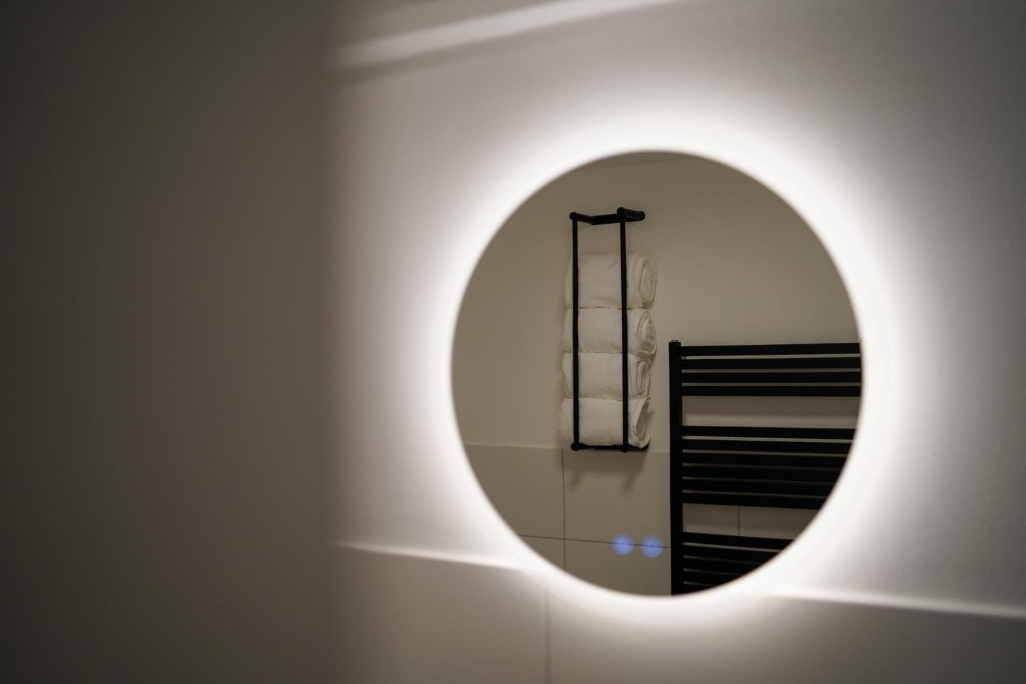Designer Central Living Karlsruhe Wlan & Fire Tv Stick エクステリア 写真